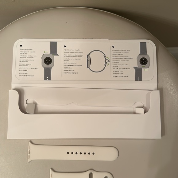 Apple Watch Sport band - series 10. - Picture 4 of 5